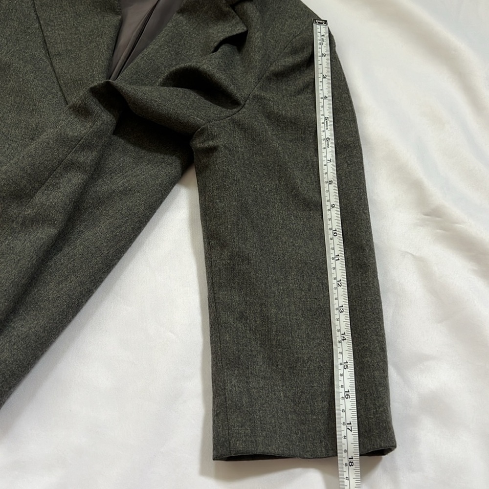 TALBOTS BLAZER size 8p - Picture 8 of 8